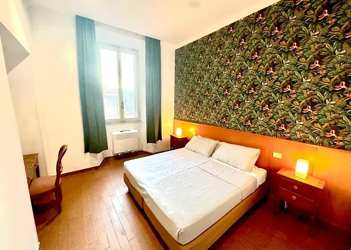 Trevi Romantic Alcova Oda ve Kahvaltı 3*
